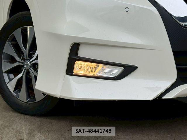 Nissan SERENA 2017-12 7060650-26