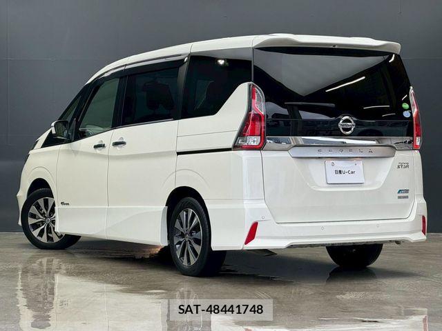 Nissan SERENA 2017-12 7060650-29