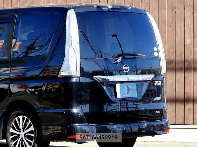 Nissan SERENA 2015-05 7060656-12