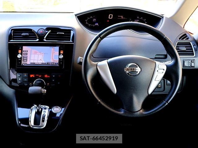 Nissan SERENA 2015-05 7060656-14