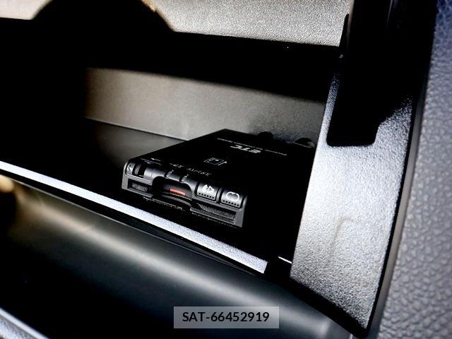 Nissan SERENA 2015-05 7060656-22