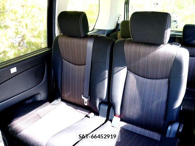 Nissan SERENA 2015-05 7060656-27