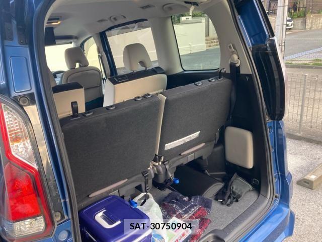 Nissan SERENA 2017-03 7060665-12