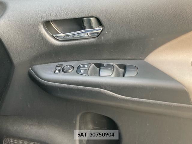 Nissan SERENA 2017-03 7060665-15