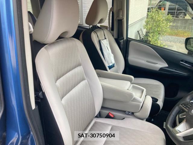 Nissan SERENA 2017-03 7060665-17