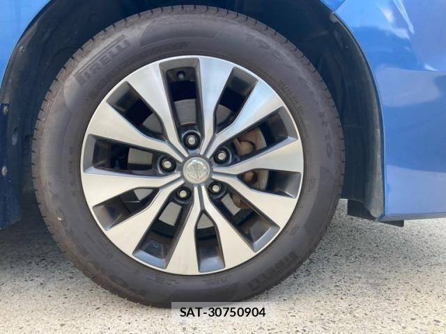 Nissan SERENA 2017-03 7060665-4