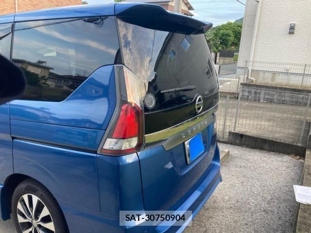 Nissan SERENA 2017-03 7060665-8