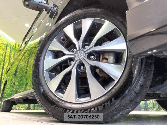Nissan SERENA 2017-10 7060647-13