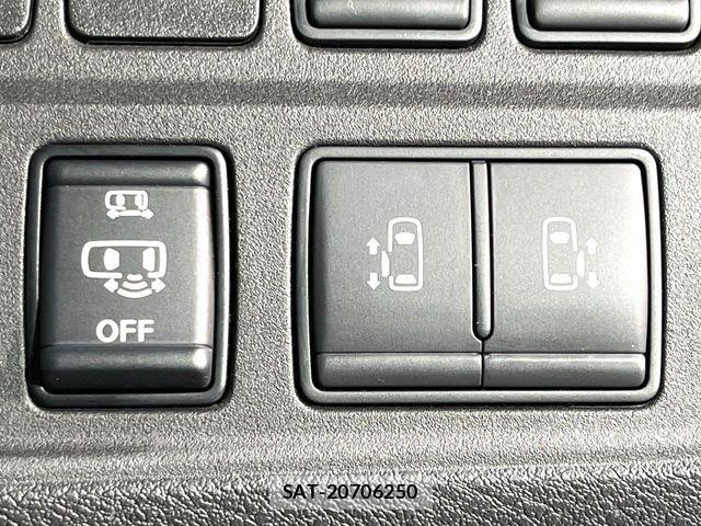 Nissan SERENA 2017-10 7060647-5