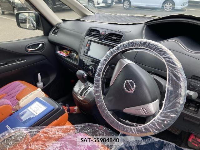 Nissan SERENA 2013-08 7060684-13