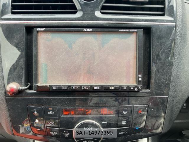 Nissan SERENA 2013-12 7060682-18