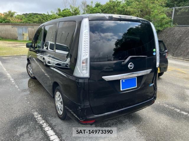 Nissan SERENA 2013-12 7060682-3