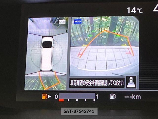 Nissan SERENA 2017-09 7060660-3