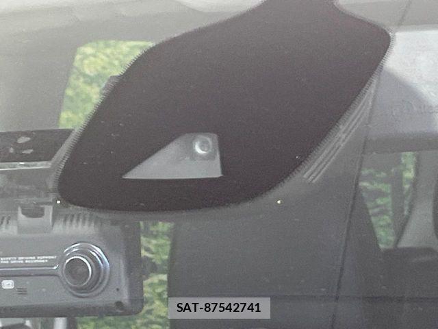 Nissan SERENA 2017-09 7060660-6