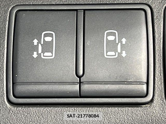 Nissan SERENA 2015-10 7060670-4