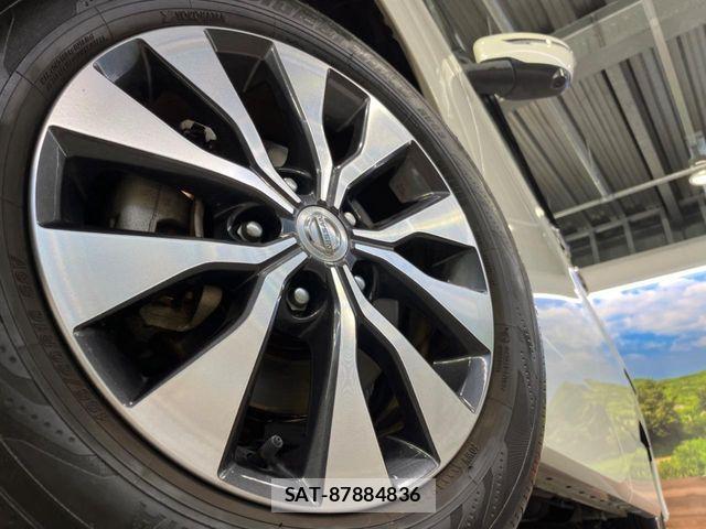 Nissan SERENA 2017-11 7060643-13