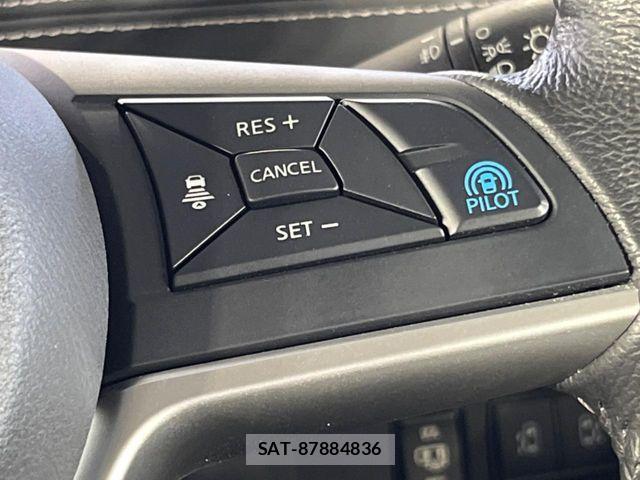 Nissan SERENA 2017-11 7060643-6