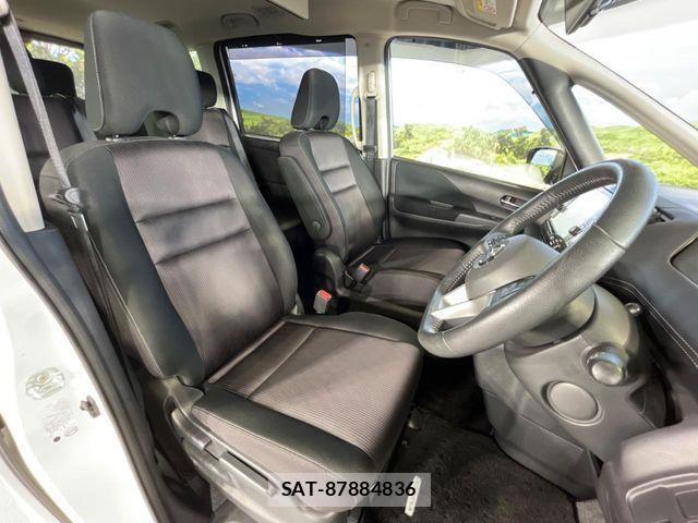 Nissan SERENA 2017-11 7060643-7