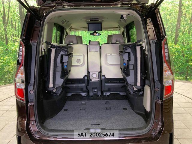 Nissan SERENA 2019-09 7060642-10