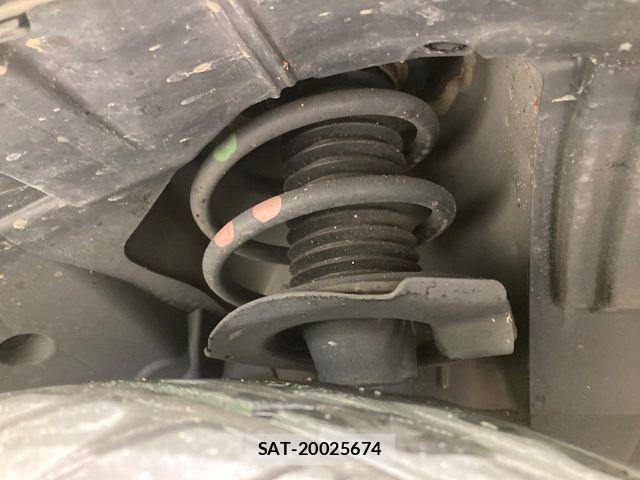 Nissan SERENA 2019-09 7060642-19