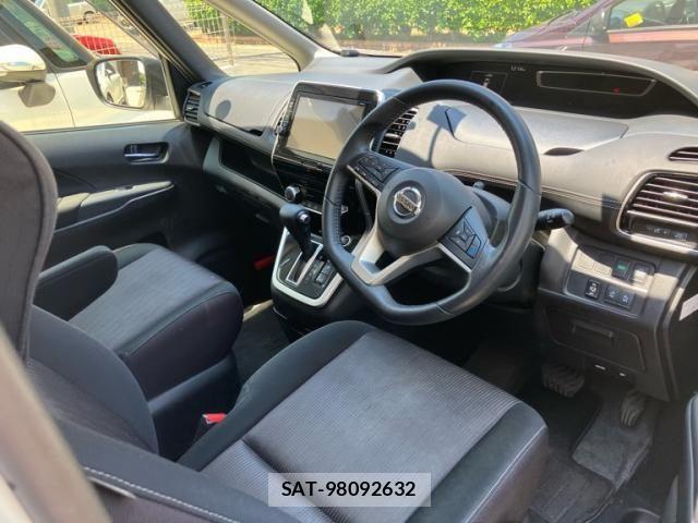 Nissan SERENA 2016-10 7060669-9
