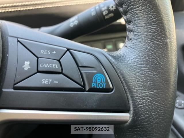 Nissan SERENA 2016-10 7060669-22