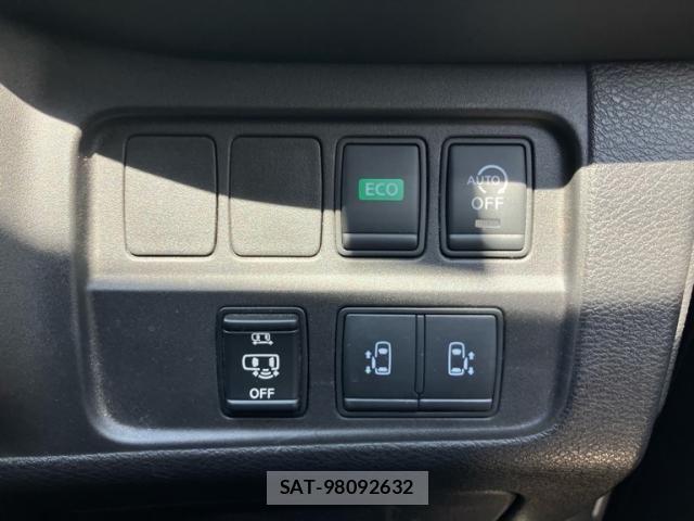 Nissan SERENA 2016-10 7060669-23