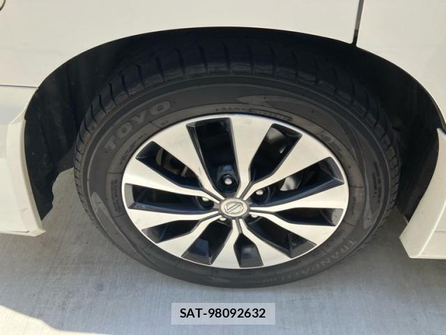Nissan SERENA 2016-10 7060669-3