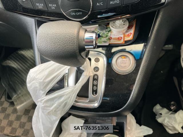 Nissan SERENA 2014-05 7060674-7