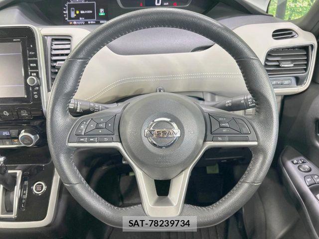 Nissan SERENA 2017-09 7224871-11