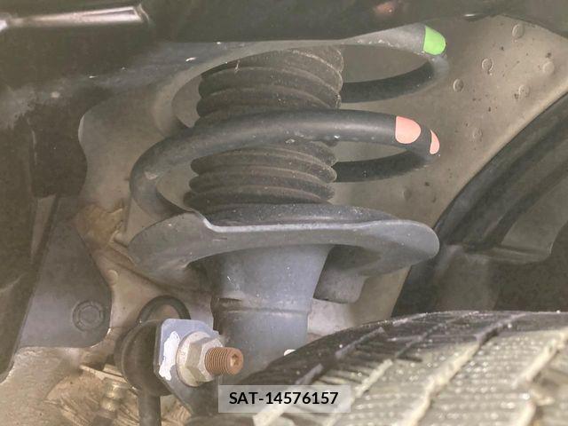 Nissan SERENA 2021-05 7215717-19