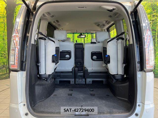 Nissan SERENA 2015-07 7224814-9