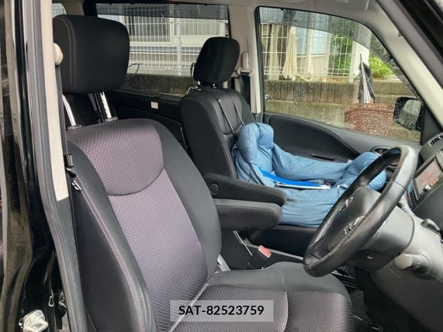 Nissan SERENA 2013-08 7218012-14