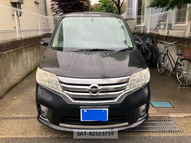 Nissan SERENA 2013-08 7218012-1