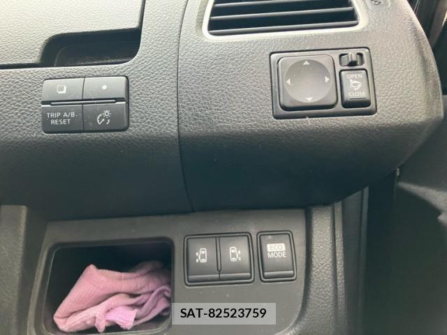 Nissan SERENA 2013-08 7218012-25