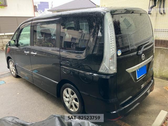 Nissan SERENA 2013-08 7218012-3