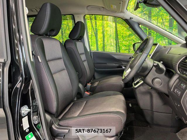 Nissan SERENA 2017-01 7224848-7