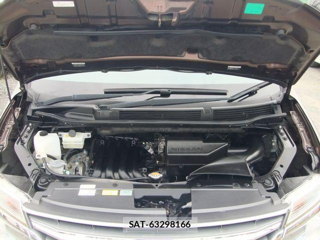 Nissan SERENA 2015-09 7224824-24