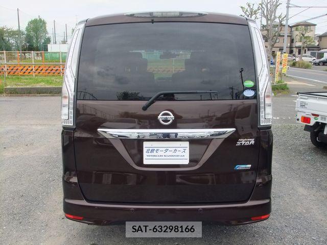 Nissan SERENA 2015-09 7224824-25