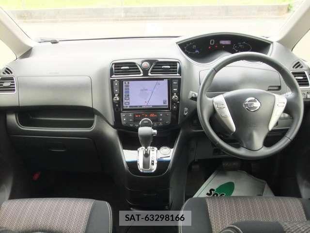 Nissan SERENA 2015-09 7224824-2
