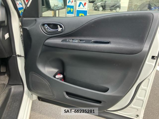 Nissan SERENA 2015-09 7224829-14