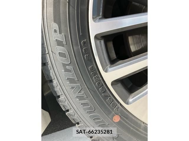Nissan SERENA 2015-09 7224829-26