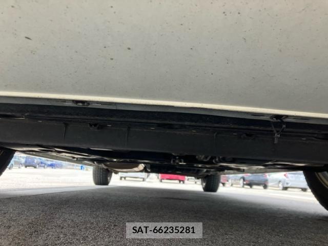 Nissan SERENA 2015-09 7224829-7