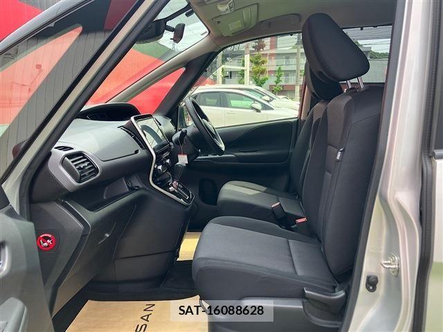 Nissan SERENA 2021-04 7224912-14