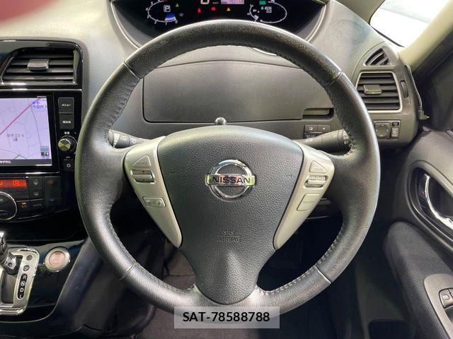 Nissan SERENA 2015-08 7224821-11