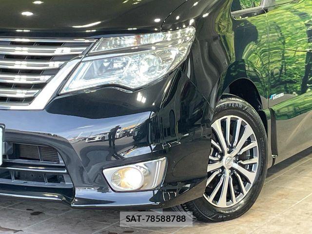 Nissan SERENA 2015-08 7224821-12