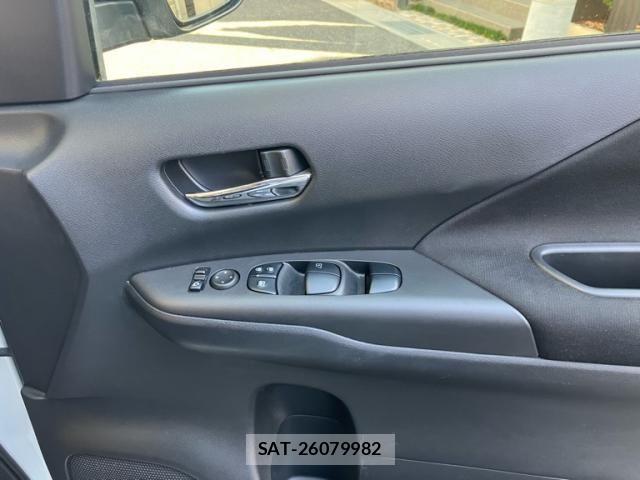 Nissan SERENA 2018-01 7224876-13