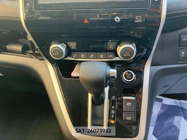 Nissan SERENA 2018-01 7224876-20