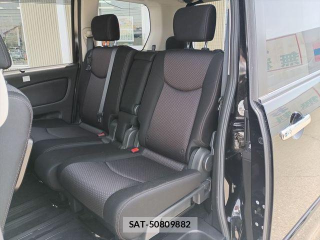Nissan SERENA 2013-07 7224795-10