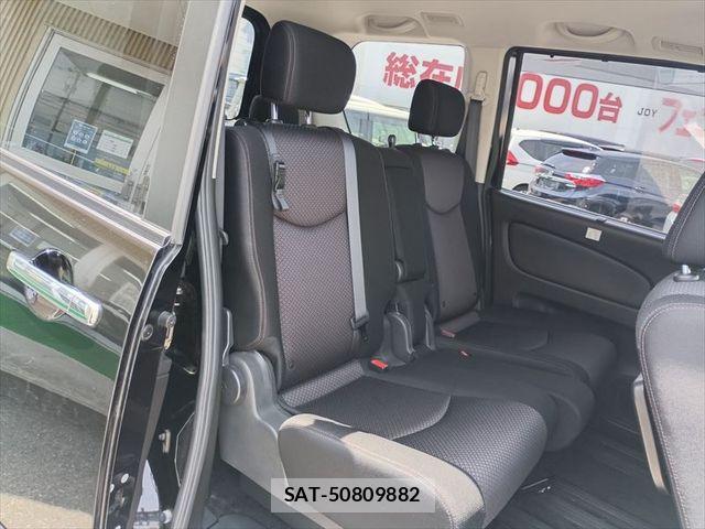 Nissan SERENA 2013-07 7224795-15